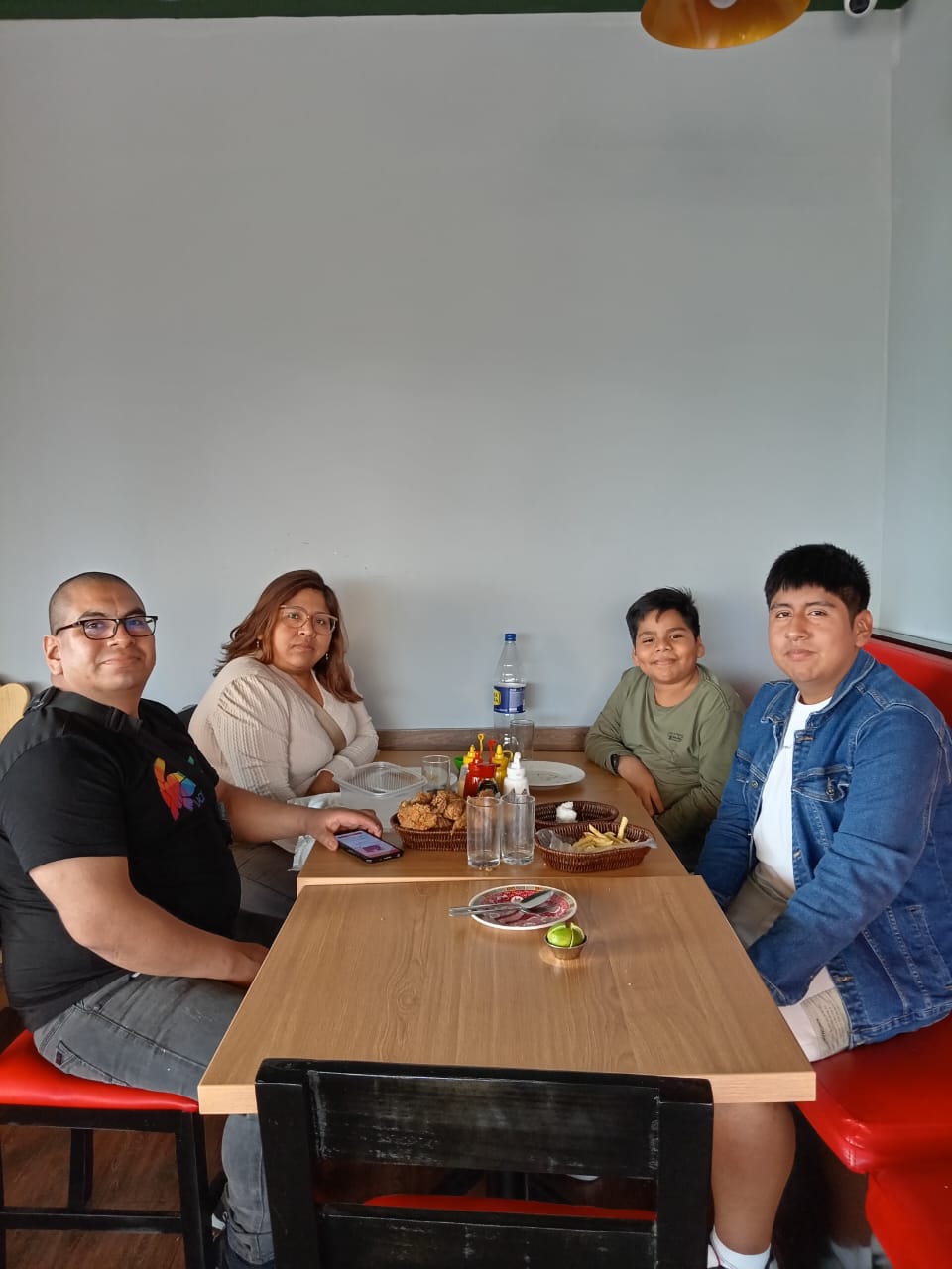 WhatsApp Image 2024-08-25 at 19.40.56 (1)